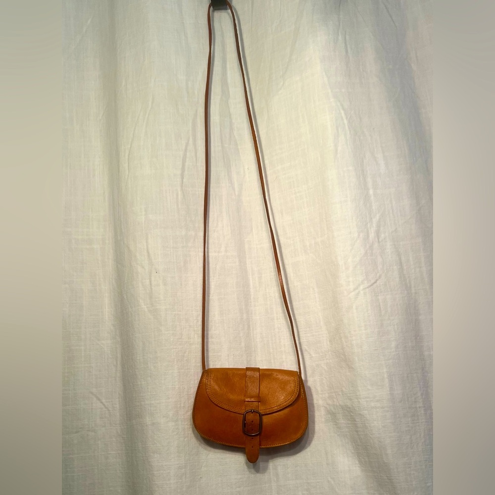 Brown Leather Purse - Over the shoulder - Picture 3 of 5